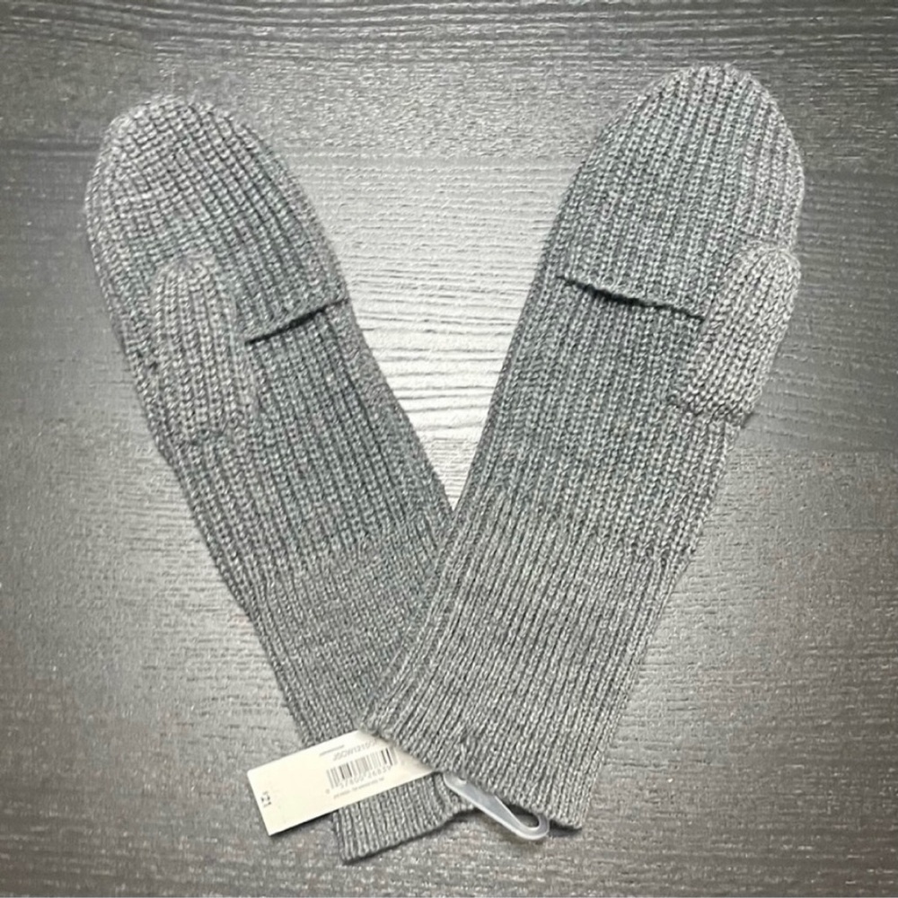 Joe Fresh Knit Mittens Brand New with Tags